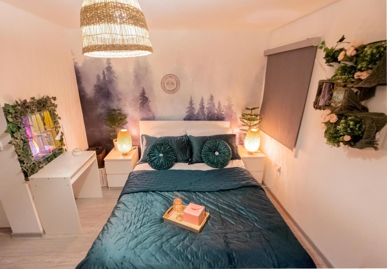 Forest Work & Relax Accommodation Overstone Exteriér fotografie