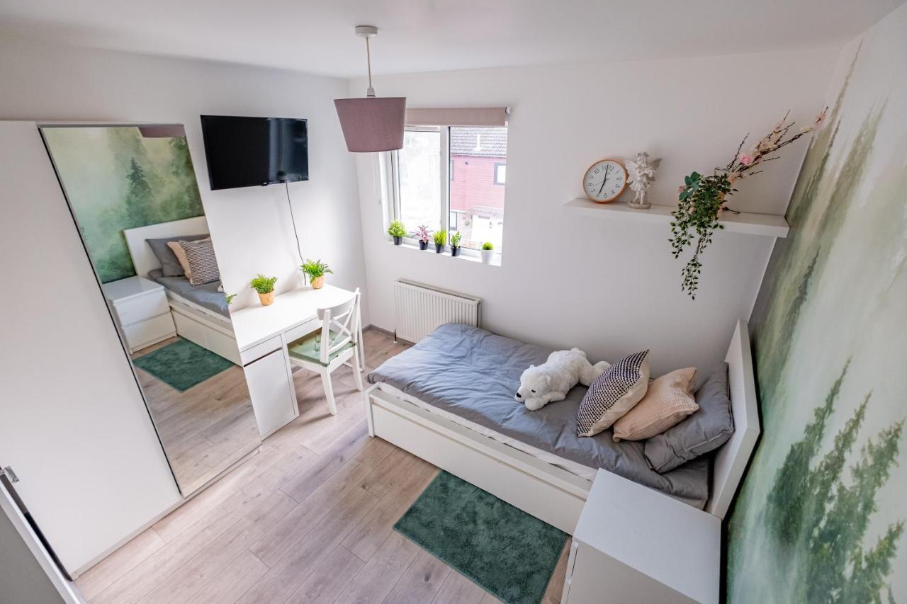 Forest Work & Relax Accommodation Overstone Exteriér fotografie